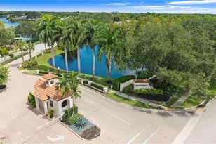 8033 San Vista Cir, Naples, FL 34109 - Photo 35