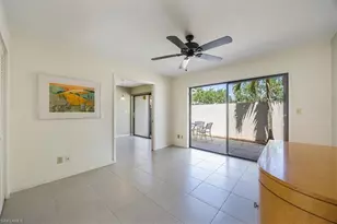 576 Retreat Dr, Naples, FL 34110 - Photo 9