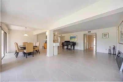 576 Retreat Dr #101, Naples, FL 34110 - Photo 3