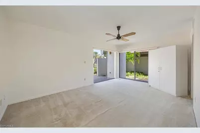 576 Retreat Dr #101, Naples, FL 34110 - Photo 17