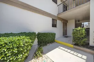 576 Retreat Dr, Naples, FL 34110 - Photo 23