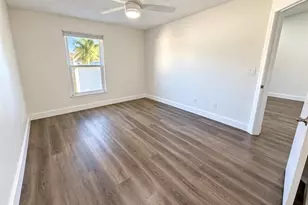 8275 Ibis Club Dr, Naples, FL 34104 - Photo 5