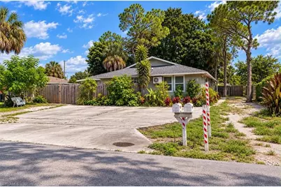 1738 41st St SW, Naples, FL 34116 - Photo 1