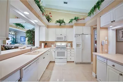 837 Sailaway Ln #202, Naples, FL 34108 - Photo 9