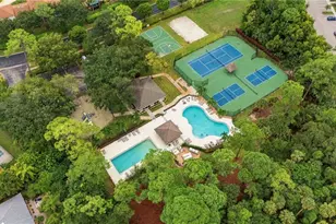 325 Dover Pl, Naples, FL 34104 - Photo 23