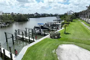 175 Barefoot Cir, Bonita Springs, FL 34134 - Photo 5
