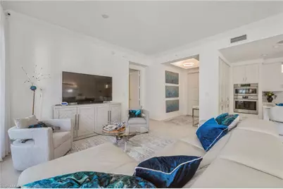 1135 3rd Ave S #304, Naples, FL 34102 - Photo 5