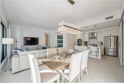 1135 3rd Ave S #304, Naples, FL 34102 - Photo 9
