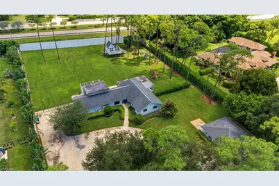 620 Hickory Rd, Naples, FL 34108 - Photo 45