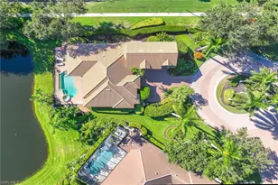 8752 Muirfield Dr, Naples, FL 34109 - Photo 5