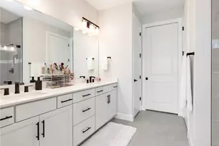 17502 Caravita Ln, Fort Myers, FL 33913 - Photo 21