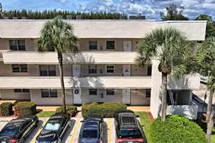 501 Forest Lakes Blvd, Naples, FL 34105 - Photo 3