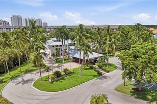 430 Cove Tower Dr, Naples, FL 34110 - Photo 33