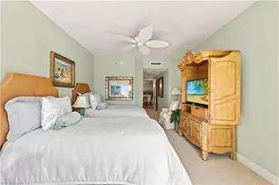 1060 Borghese Ln, Naples, FL 34114 - Photo 15