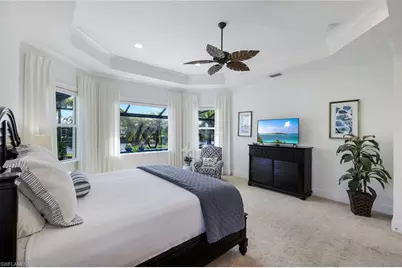 6460 Pembroke Way, Naples, FL 34113 - Photo 15
