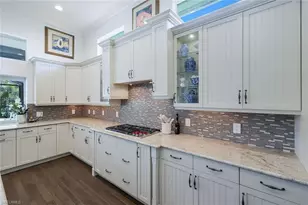 6460 Pembroke Wy, Naples, FL 34113 - Photo 9