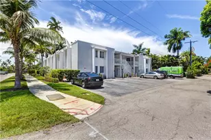 175 5th Ave S, Naples, FL 34102 - Photo 39