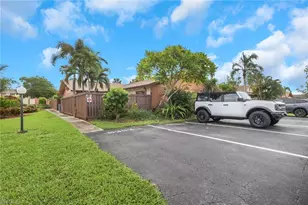 6303 Royal Woods Dr, Fort Myers, FL 33908 - Photo 25