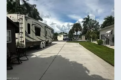 1279 Silver Lakes Blvd, Naples, FL 34114 - Photo 5