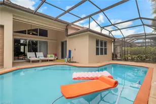 8816 Ventura Way, Naples, FL 34109 - Photo 13