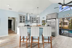 323 Washington Ct, Fort Myers Beach, FL 33931 - Photo 9