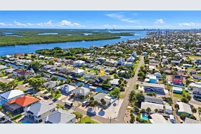323 Washington Ct, Fort Myers Beach, FL 33931 - Photo 37