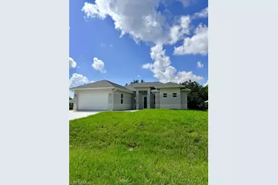 747 Long Distance Ln, Lehigh Acres, FL 33974 - Photo 3