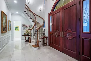 303 Cuddy Ct, Naples, FL 34103 - Photo 9