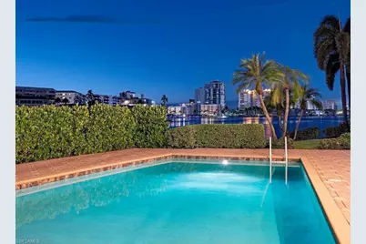 303 Cuddy Ct, Naples, FL 34103 - Photo 5