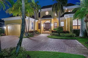 303 Cuddy Ct, Naples, FL 34103 - Photo 3