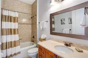 1016 7th St S, Naples, FL 34102 - Photo 9