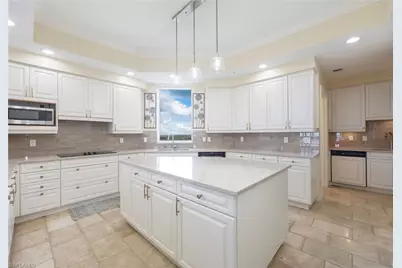 7575 Pelican Bay Blvd #1808, Naples, FL 34108 - Photo 11