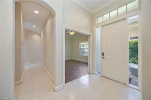 917 Vistana Cir, Naples, FL 34119 - Photo 3
