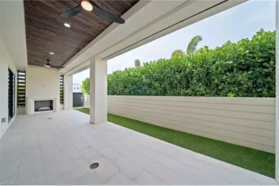 82 9th St S #205, Naples, FL 34102 - Photo 25