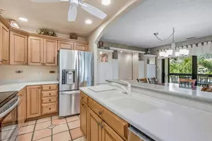 525 Seaview Ct, Marco Island, FL 34145 - Photo 7