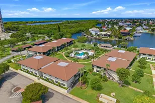 525 Seaview Ct, Marco Island, FL 34145 - Photo 21