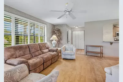525 Seaview Ct #M4, Marco Island, FL 34145 - Photo 3