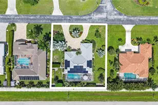 28910 Winthrop Cir, Bonita Springs, FL 34134 - Photo 3