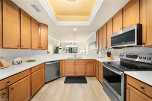 10026 Siesta Bay Dr, Naples, FL 34120 - Photo 13