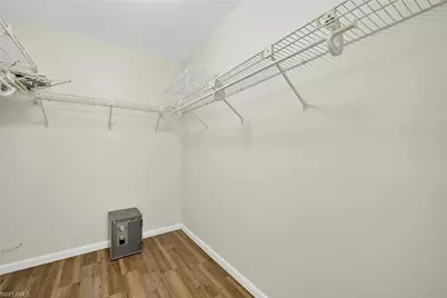 151 Crown Dr, Naples, FL 34110 - Photo 7