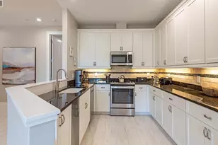 627 6th Ave S, Naples, FL 34102 - Photo 5
