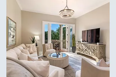 627 6th Ave S #B-302, Naples, FL 34102 - Photo 1