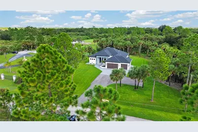 2941 32nd Ave SE, Naples, FL 34117 - Photo 11