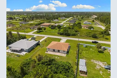909/911 Jaguar Blvd, Lehigh Acres, FL 33974 - Photo 29