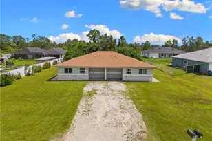 909/911 Jaguar Blvd, Lehigh Acres, FL 33974 - Photo 25