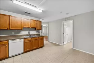 909/911 Jaguar Blvd, Lehigh Acres, FL 33974 - Photo 31