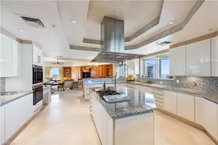 8477 Bay Colony Dr, Naples, FL 34108 - Photo 5
