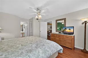 737 Landover Ct, Naples, FL 34104 - Photo 15