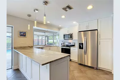 928 SW 52nd St, Cape Coral, FL 33914 - Photo 9