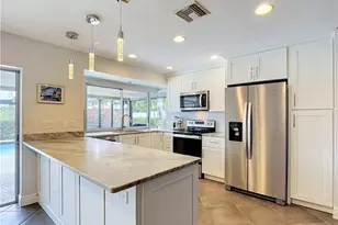 928 SW 52nd St, Cape Coral, FL 33914 - Photo 9